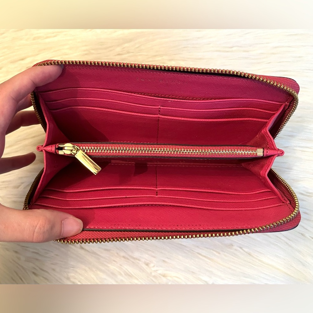 Tory Burch Continental Wallet Berry Pink Saffiano Leather - Picture 5 of 7